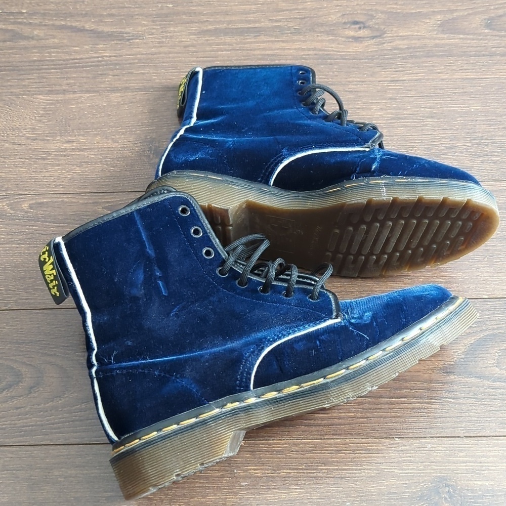 VINTAGE 80's Dr Martens Blue Emerald Velvet Made in England Boots - Picture 5 of 16